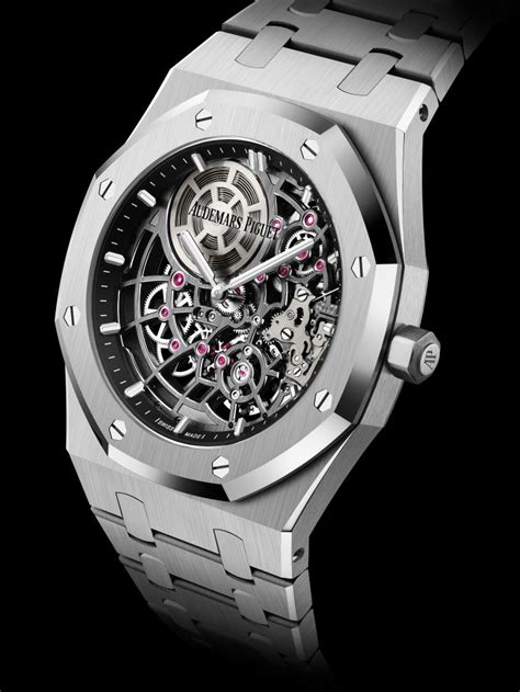 Il Royal Oak “Jumbo” vibra di una nuova energia .